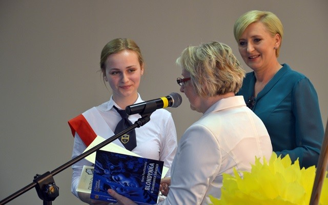 Ostatni dzwonek i wakacje Ostatni dzwonek i wakacje